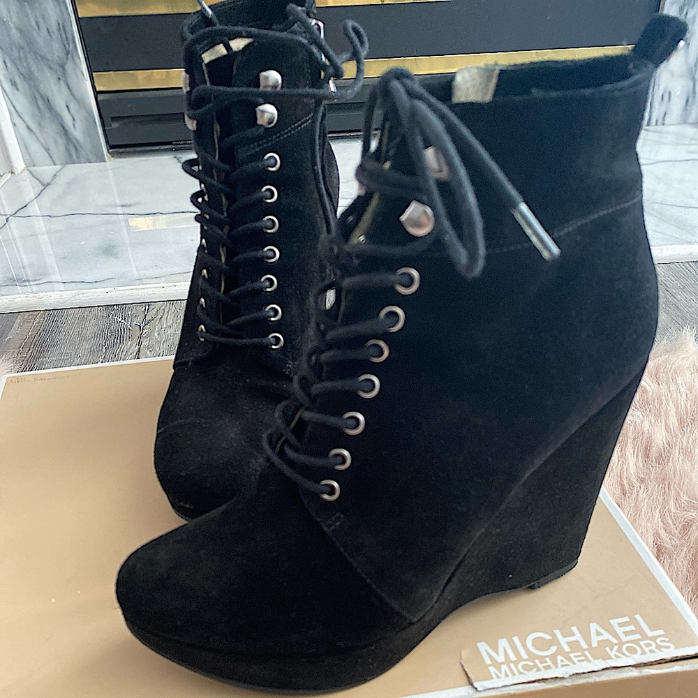 Jada Ankle boots in Black